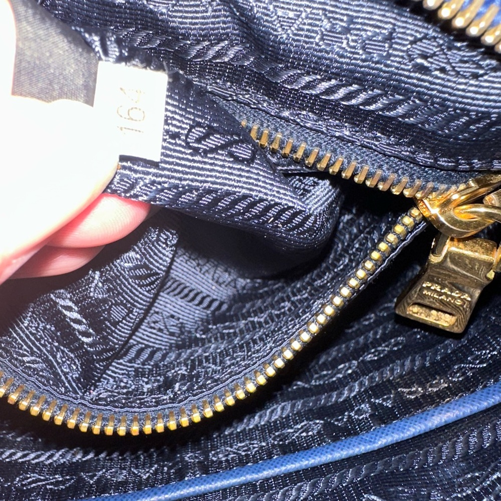 Prada Front Pocket Camera Bag Tessuto Small Dark Blue Authentic GUC - Picture 14 of 15